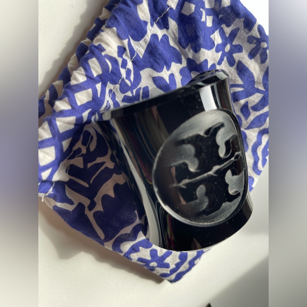 GORGEOUS Tory Burch cuff bracelet
